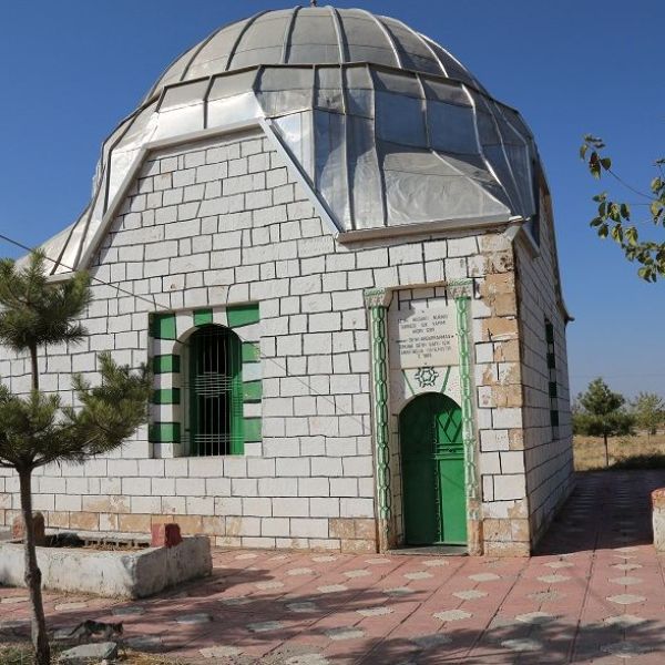 Aktepe Şeyhleri Türbesi › Gezi Rehberi | Çınar | Diyarbakır