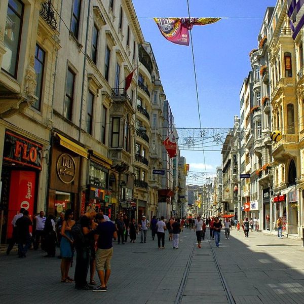 İstiklal Caddesi › Gezi Rehberi | Beyoğlu | İstanbul