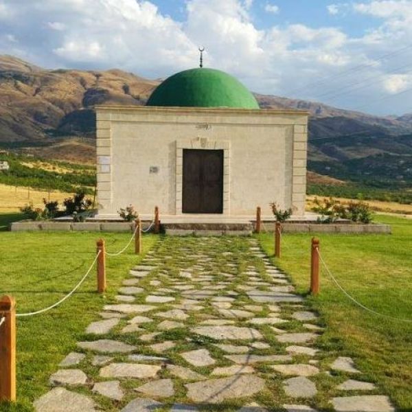 Şeyh Muhammed Kerhi Hazretleri Türbesi › Gezi Rehberi | Kale | Malatya