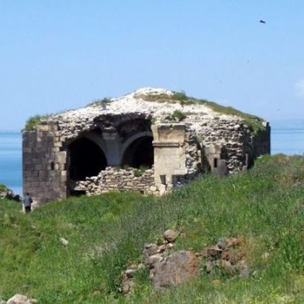 Saint Georges Manastır Kilisesi › Gezi Rehberi | Bahçesaray | Van